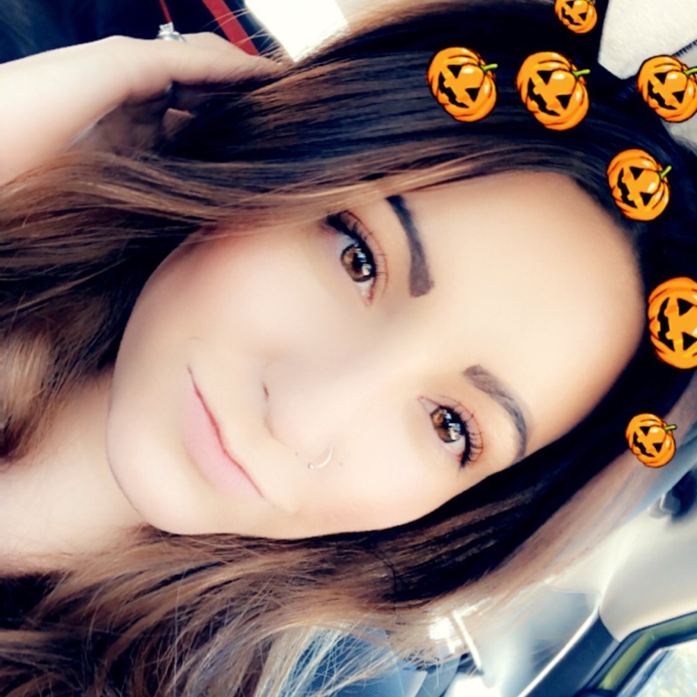 Meet your Posher, Amber